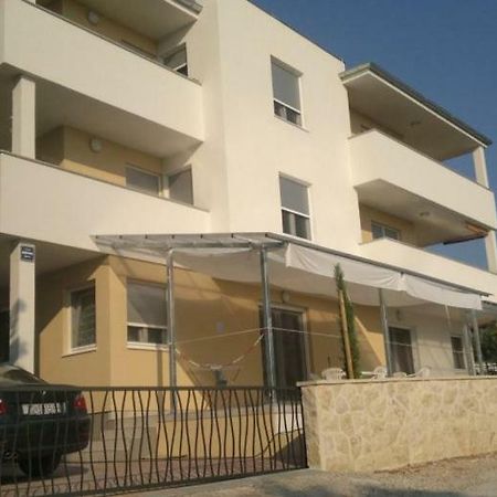 Apartmani Korenika Бродарика Екстериор снимка